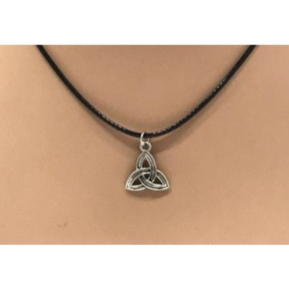Triquetra Celtic Trinity Knot Charm Pendant